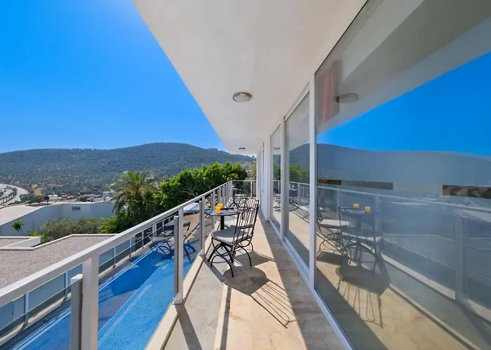 Lumiere 3 Villa *