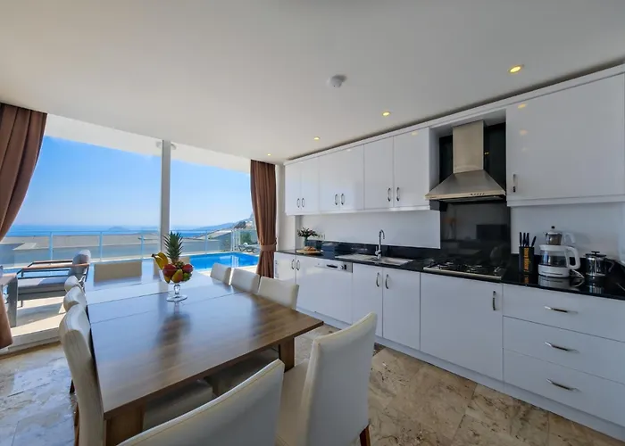Villa Lumiere 3 *