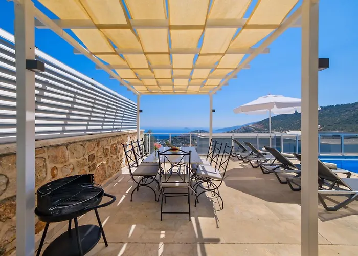Villa Lumiere 3 *