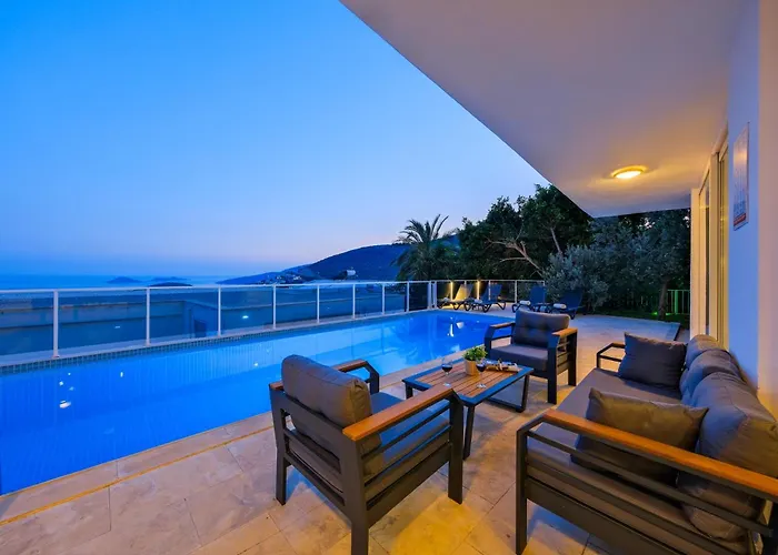 Lumiere 3 Villa *