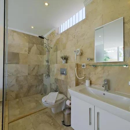 Lumiere 3 *